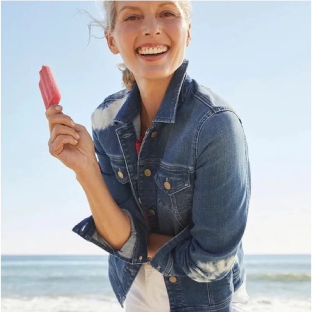 🆕CHICO’S 💙Tie Dye Comfy Denim Jacket - Picture 4 of 16